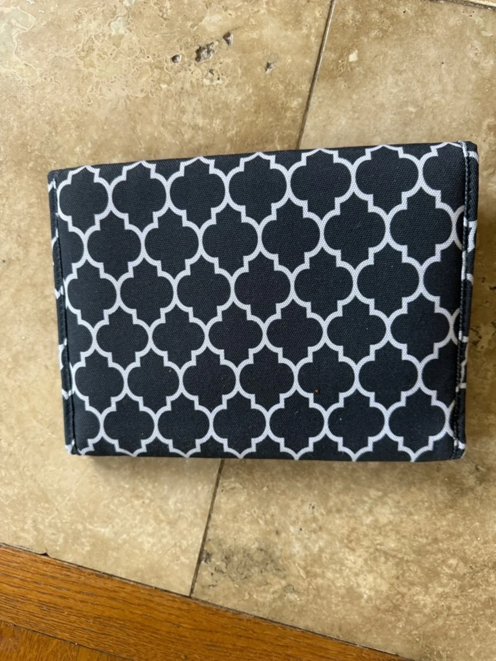 BRELOX ladies travel bag NWOT Navy and white mini compartments